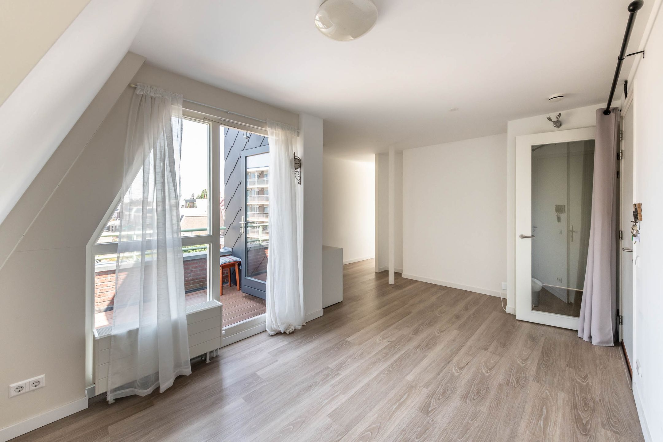 Foto 3 van Drenthelaan 8-E