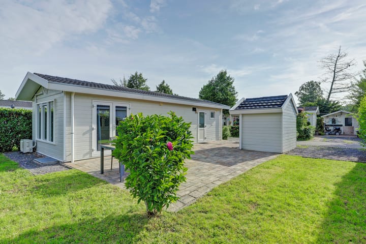 Foto 18 van Buitenhuizerweg 2-37