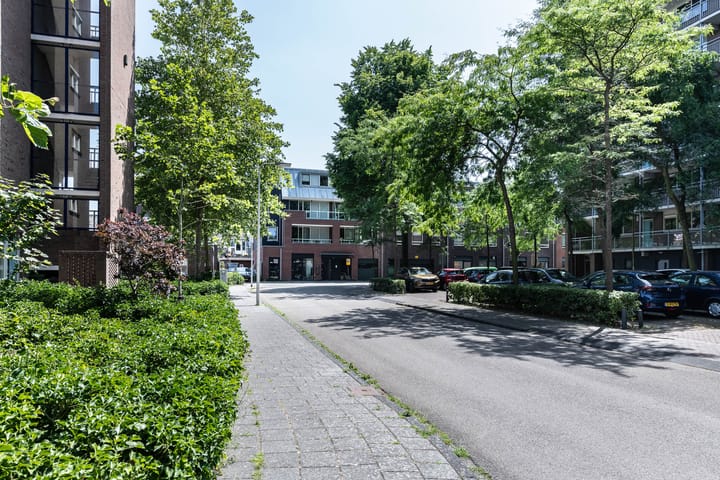 Foto 28 van Drenthelaan 8-E