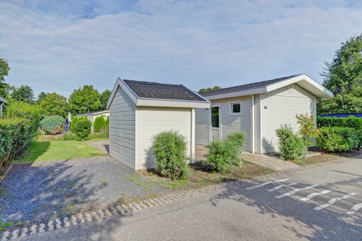 Foto 33 van Buitenhuizerweg 2-37