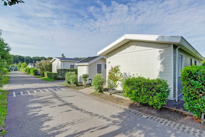 Foto 34 van Buitenhuizerweg 2-37