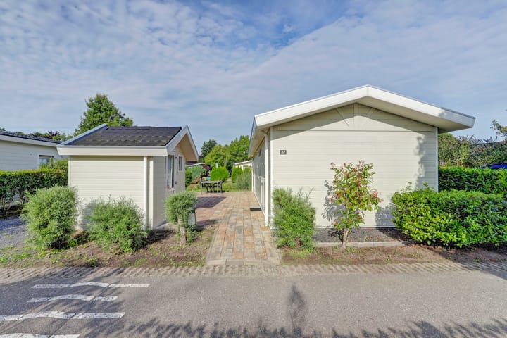 Foto 35 van Buitenhuizerweg 2-37