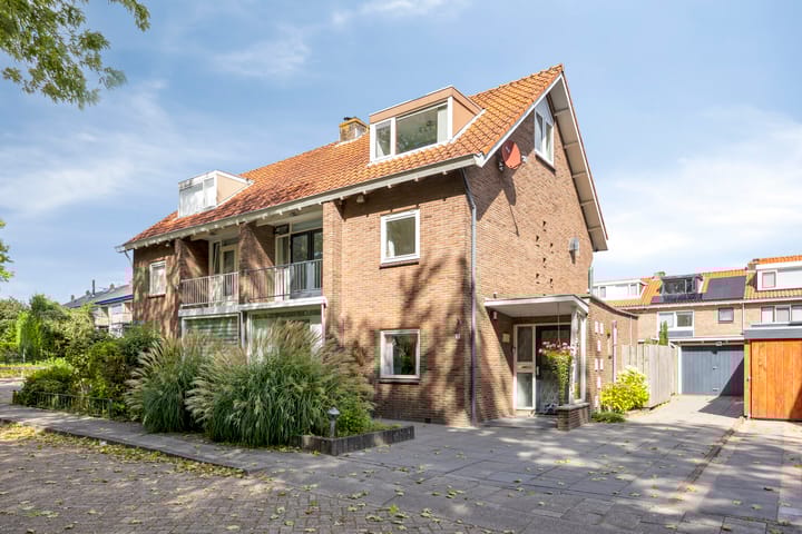 Graaf Adolfstraat 3