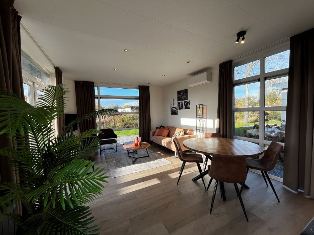 2-bedroom freehold villa in Biddinghuizen — photo 2 of 5
