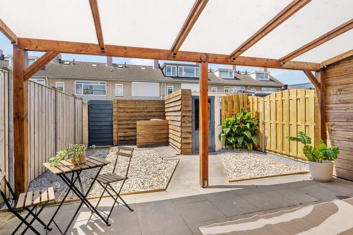 Foto 2 van Capella 8