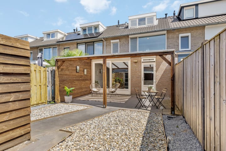 Foto 32 van Capella 8