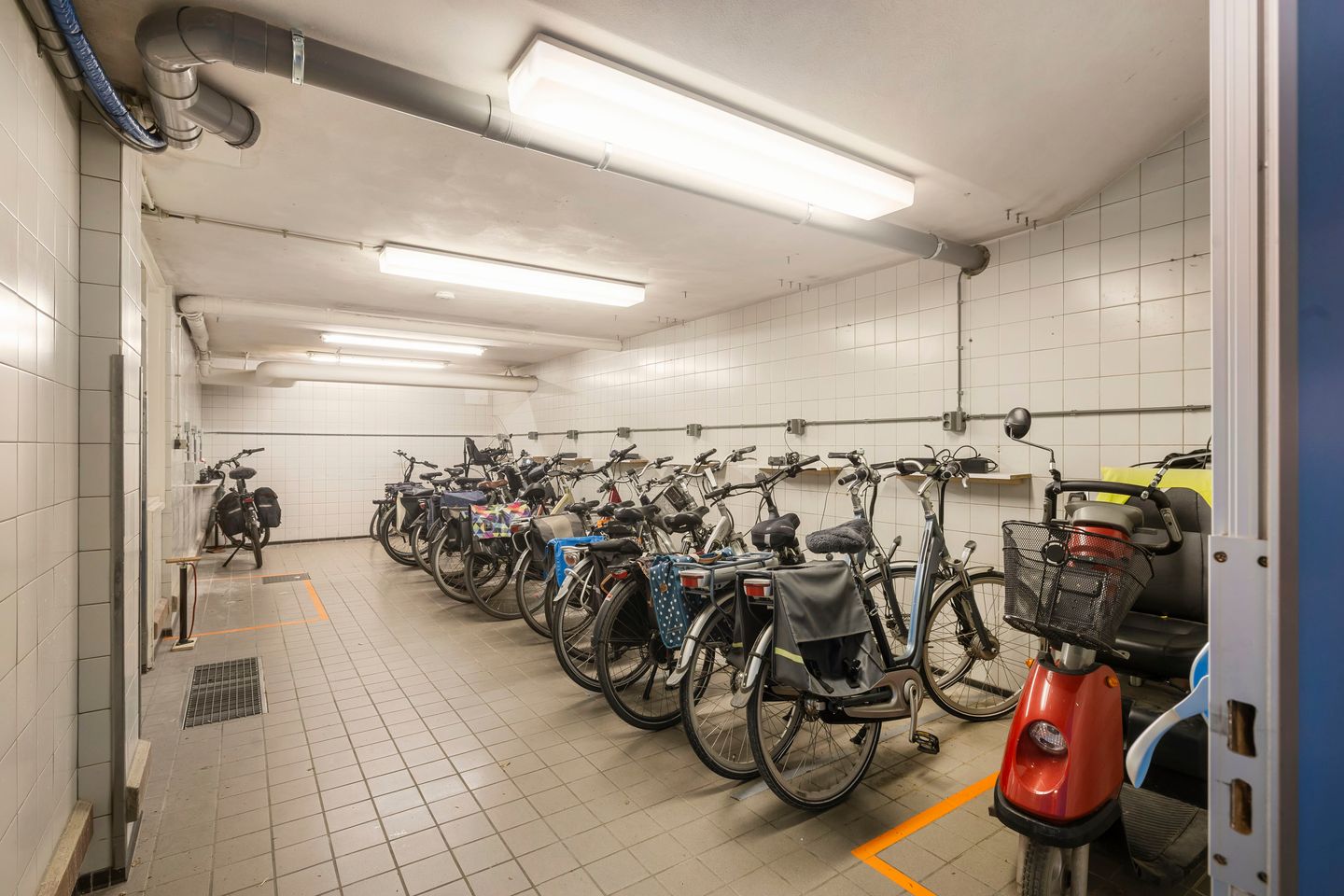 Foto 25 van Stationsweg 92-205