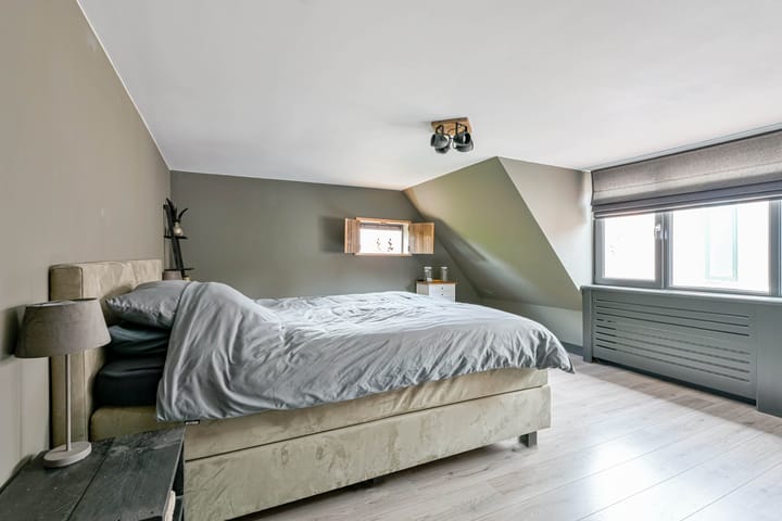 Foto 18 van Oostersteeg 11