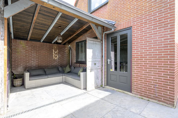 Foto 32 van Oostersteeg 11