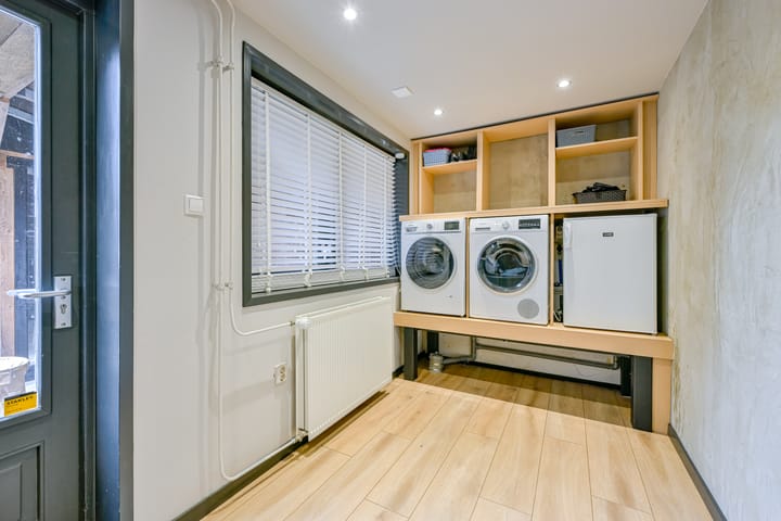 Foto 33 van Oostersteeg 11