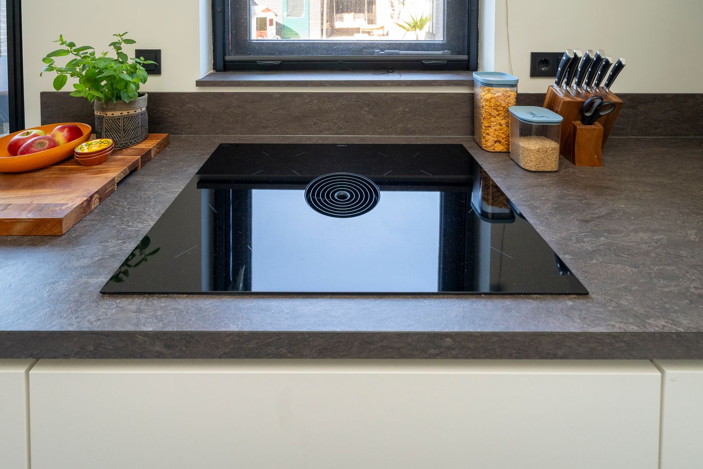 Foto 10 van Ledeackerstraat 35