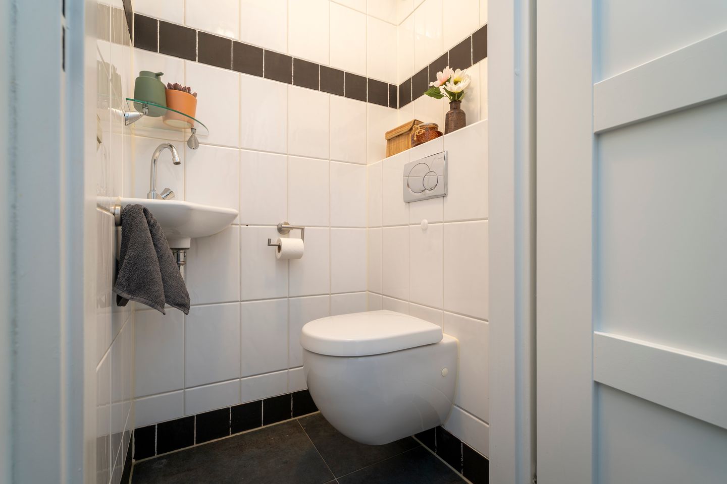 Foto 14 van Ledeackerstraat 35