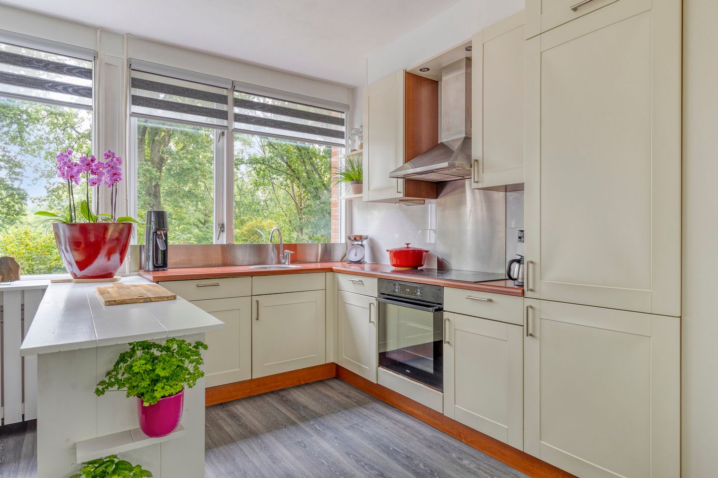 Foto 25 van Wederikweg 74