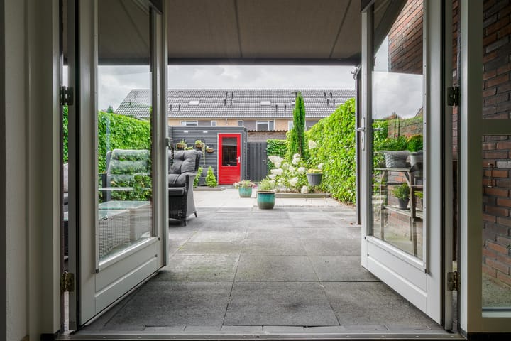 Photo 28 of Baars 26