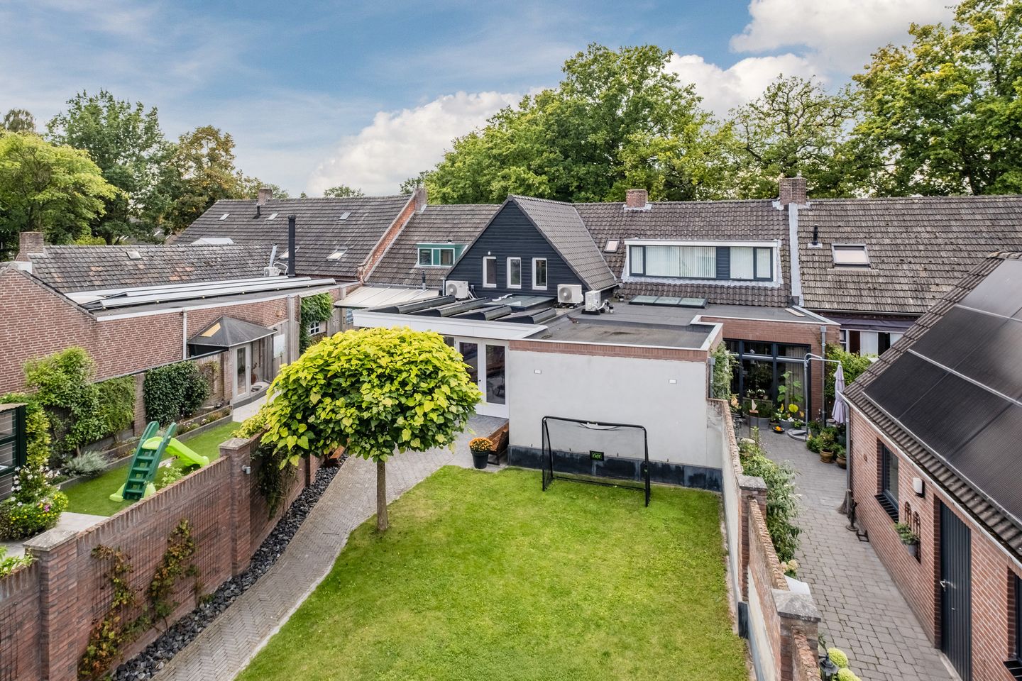 Photo 44 of Oude Postelseweg 16