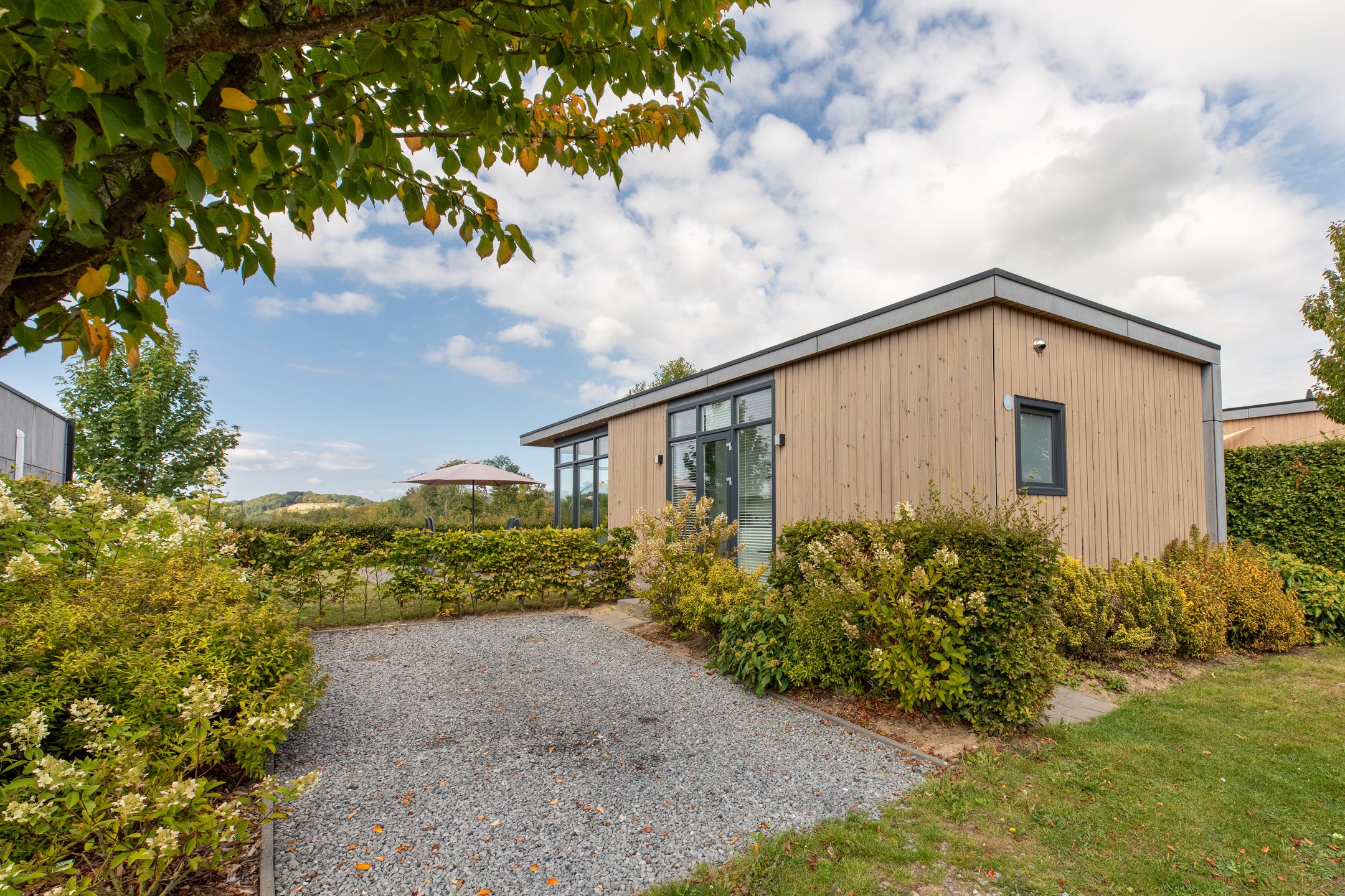 2-bedroom freehold villa in Schin op Geul — photo 1 of 5