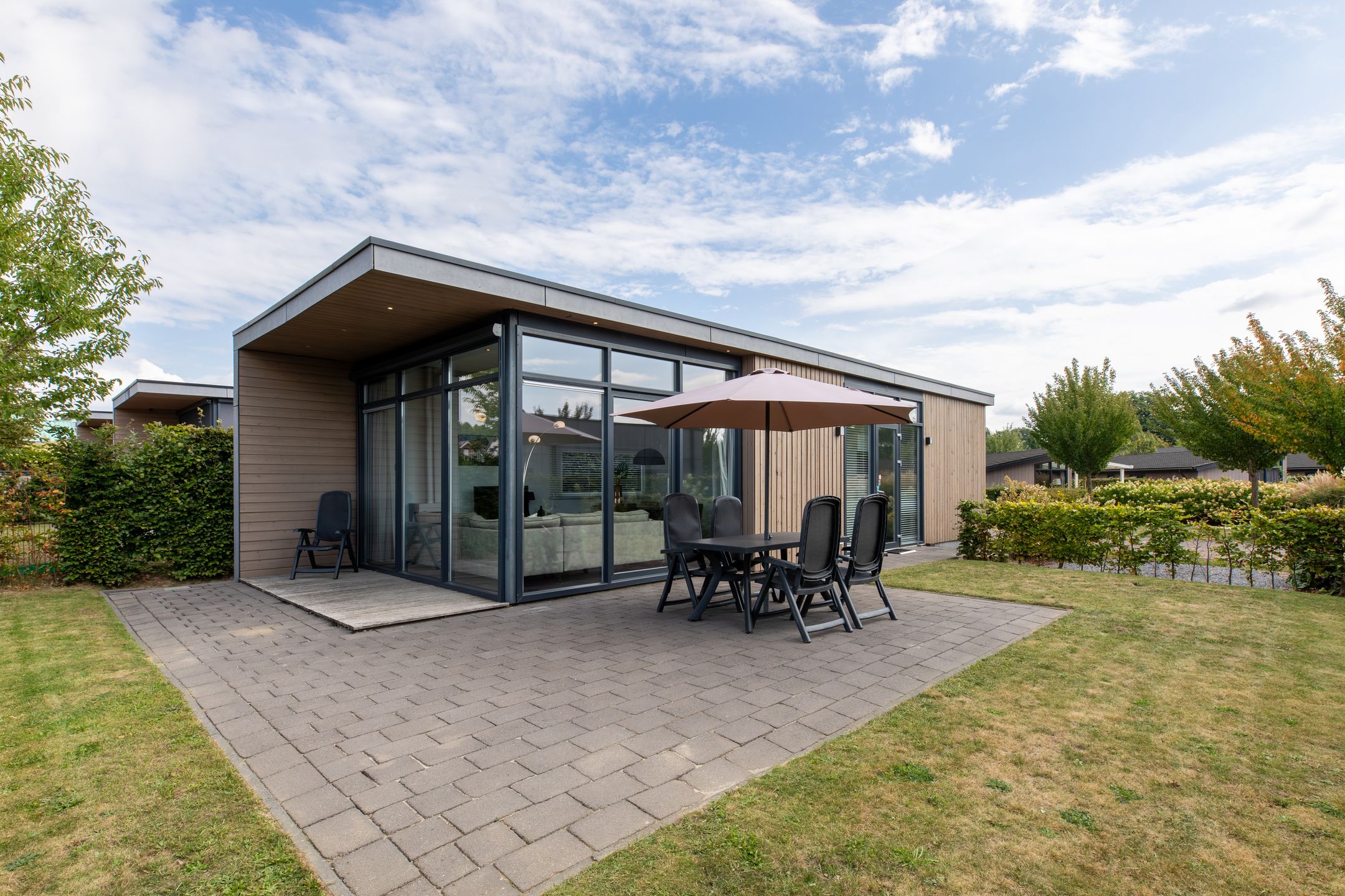 2-bedroom freehold villa in Schin op Geul — photo 4 of 5
