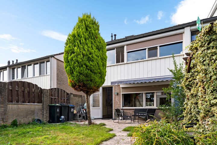 Foto 2 van Basstraat 25