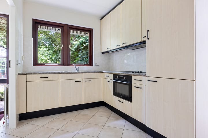 Photo 23 of Redger 5