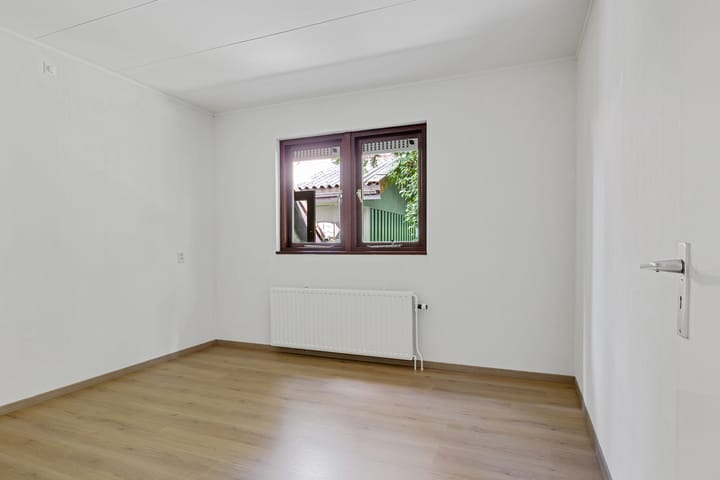 Photo 31 of Redger 5