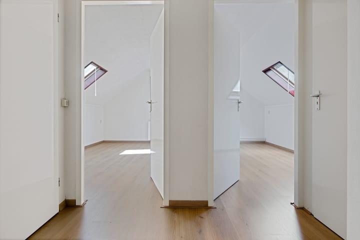 Photo 35 of Redger 5