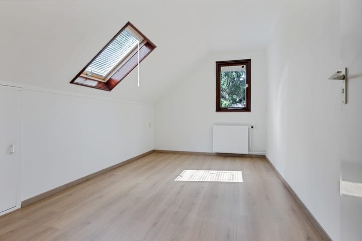 Photo 36 of Redger 5