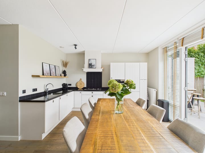 Foto 11 van Vuurvlinder 25