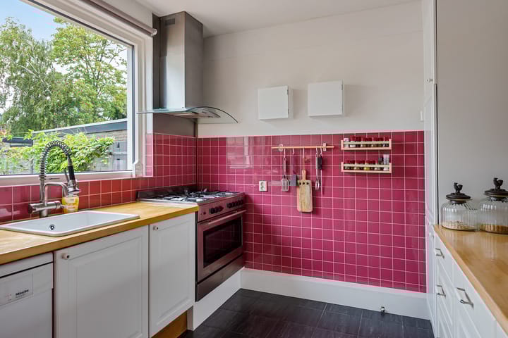 Foto 12 van Van Blaaderenweg 77