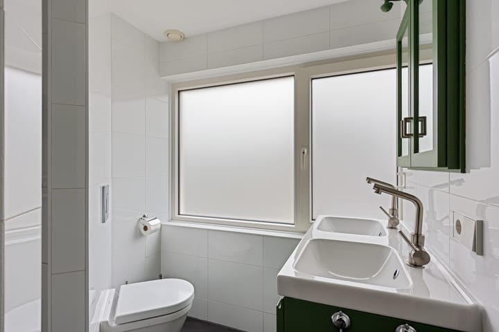 Foto 18 van Van Blaaderenweg 77