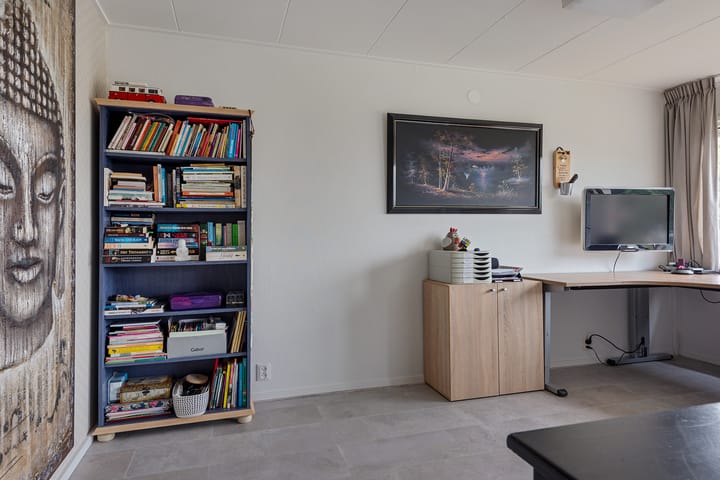 Foto 20 van Van Blaaderenweg 77