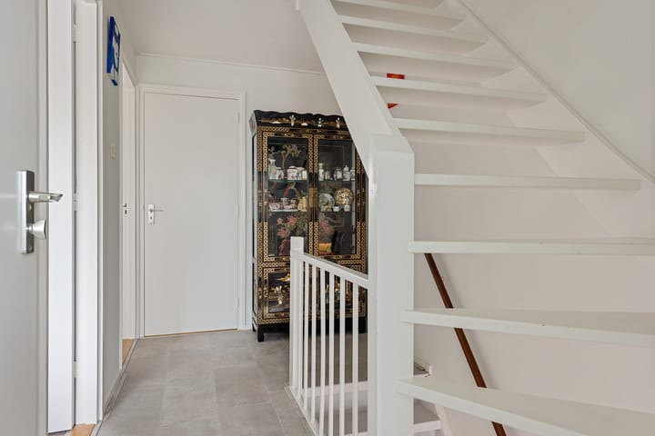 Foto 24 van Van Blaaderenweg 77