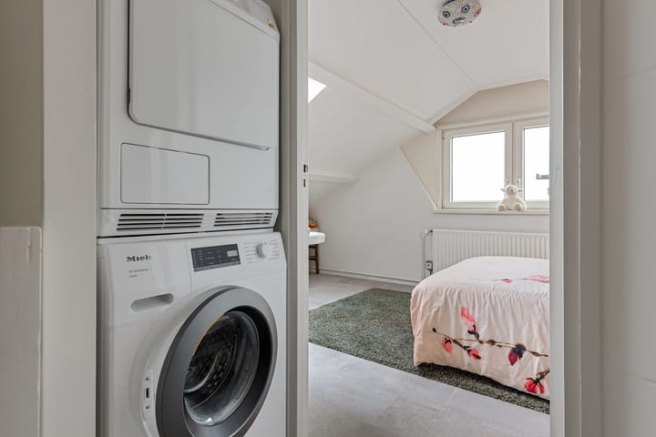 Foto 25 van Van Blaaderenweg 77