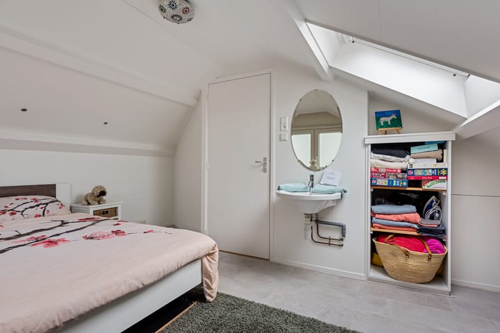 Foto 27 van Van Blaaderenweg 77