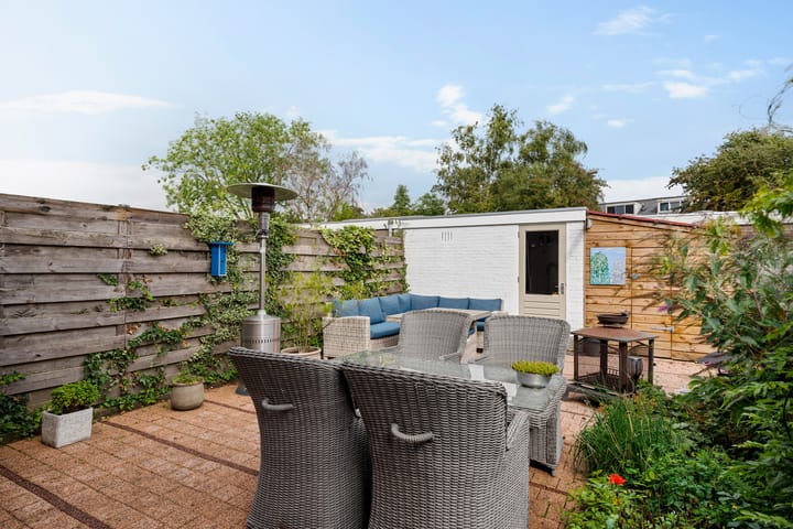 Foto 31 van Van Blaaderenweg 77