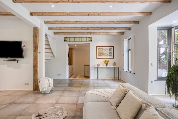 Foto 18 van Westeinde 303