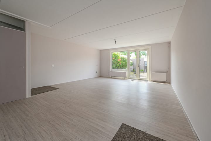 Foto 12 van Regenboogsingel 49