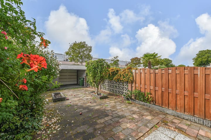 Foto 14 van Regenboogsingel 49