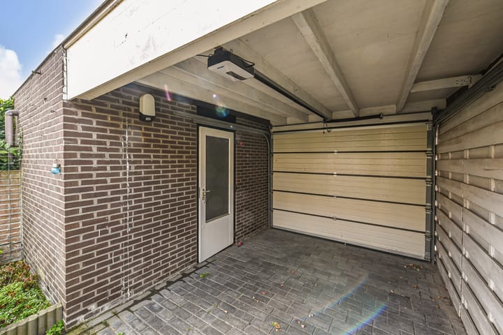 Foto 16 van Regenboogsingel 49