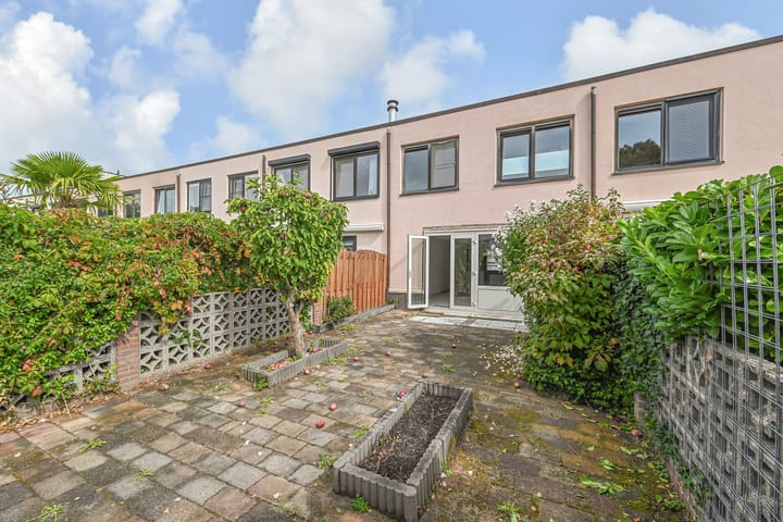 Foto 20 van Regenboogsingel 49