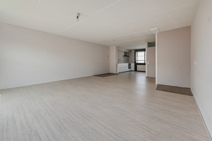 Foto 21 van Regenboogsingel 49