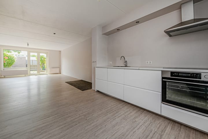 Foto 25 van Regenboogsingel 49