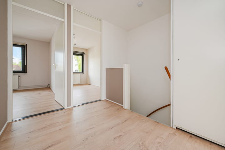 Foto 37 van Regenboogsingel 49