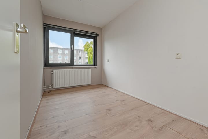 Foto 38 van Regenboogsingel 49