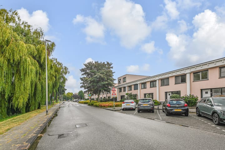 Foto 44 van Regenboogsingel 49