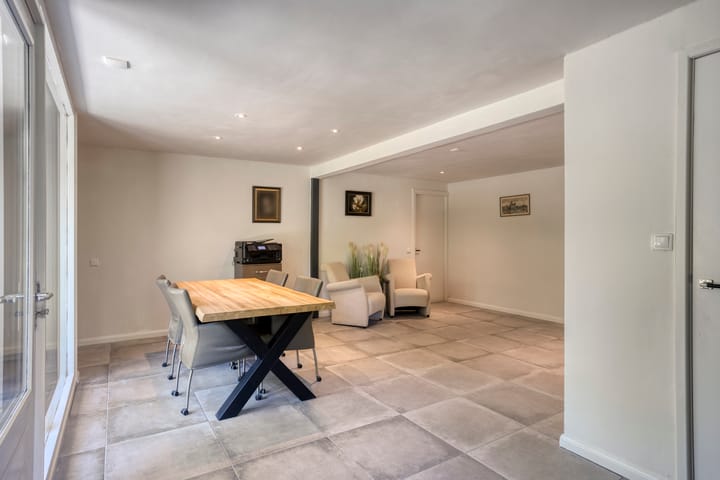 Foto 28 van Westeinde 303