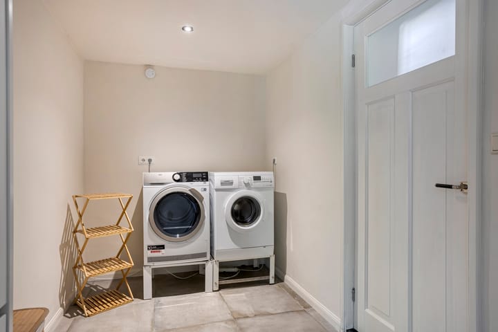 Foto 32 van Westeinde 303