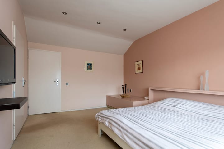 Photo 27 of Tongelreep 11