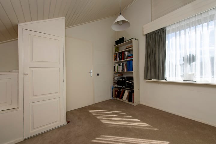 Photo 36 of Tongelreep 11