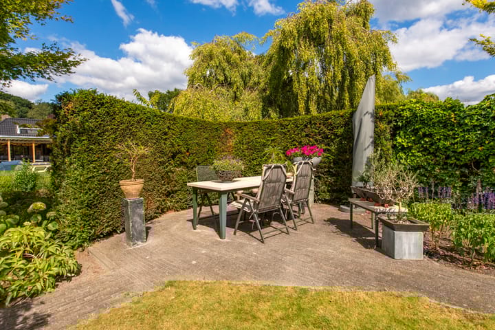 Photo 38 of Tongelreep 11