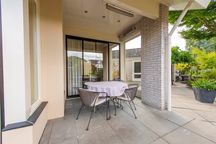 Photo 42 of Tongelreep 11